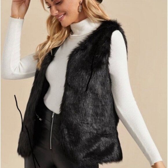 Divided by H&M Women Black Vegan Faux Fur Jacket Vest 6 Small - Picture 1 of 6
